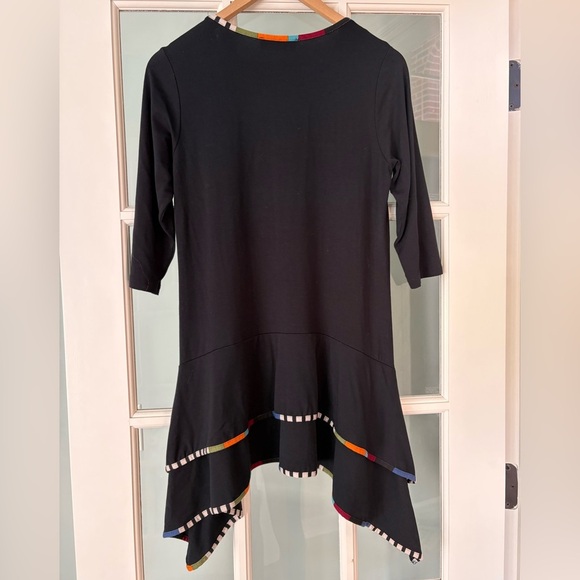 Inside Out Boutique Black Tunic with Color-block Trim size Small - Picture 2 of 5